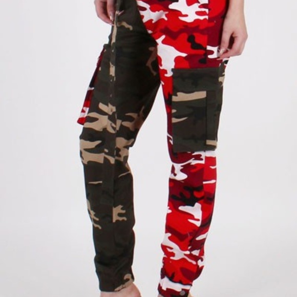 COLOR BLOCK CAMO CARGO PANTS - Picture 3 of 5